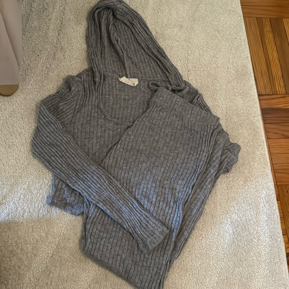 Gray 2 piece set